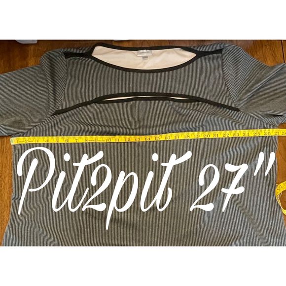 Avenue Women’s Pinstripe Sheath Dress (Size 26/28) - Picture 7 of 9